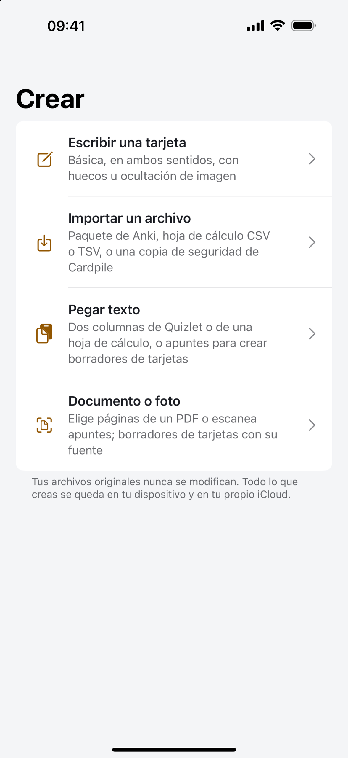 Un mazo Anki importado en Cardpile en iPhone, con las tarjetas listadas y listo para estudiar.